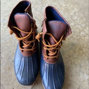 Navy blue Sperry duck boot (waterproof boots)